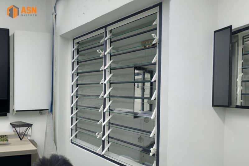Cửa chớp lật nhôm Xingfa