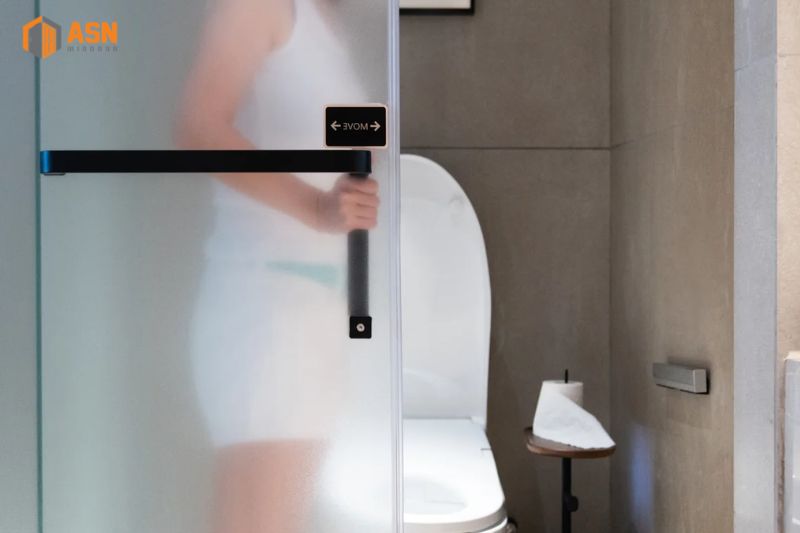 Cửa lùa nhà vệ sinh