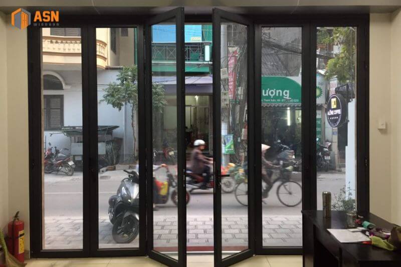 kích thước cửa chính 4 cánh nhà ống 4m